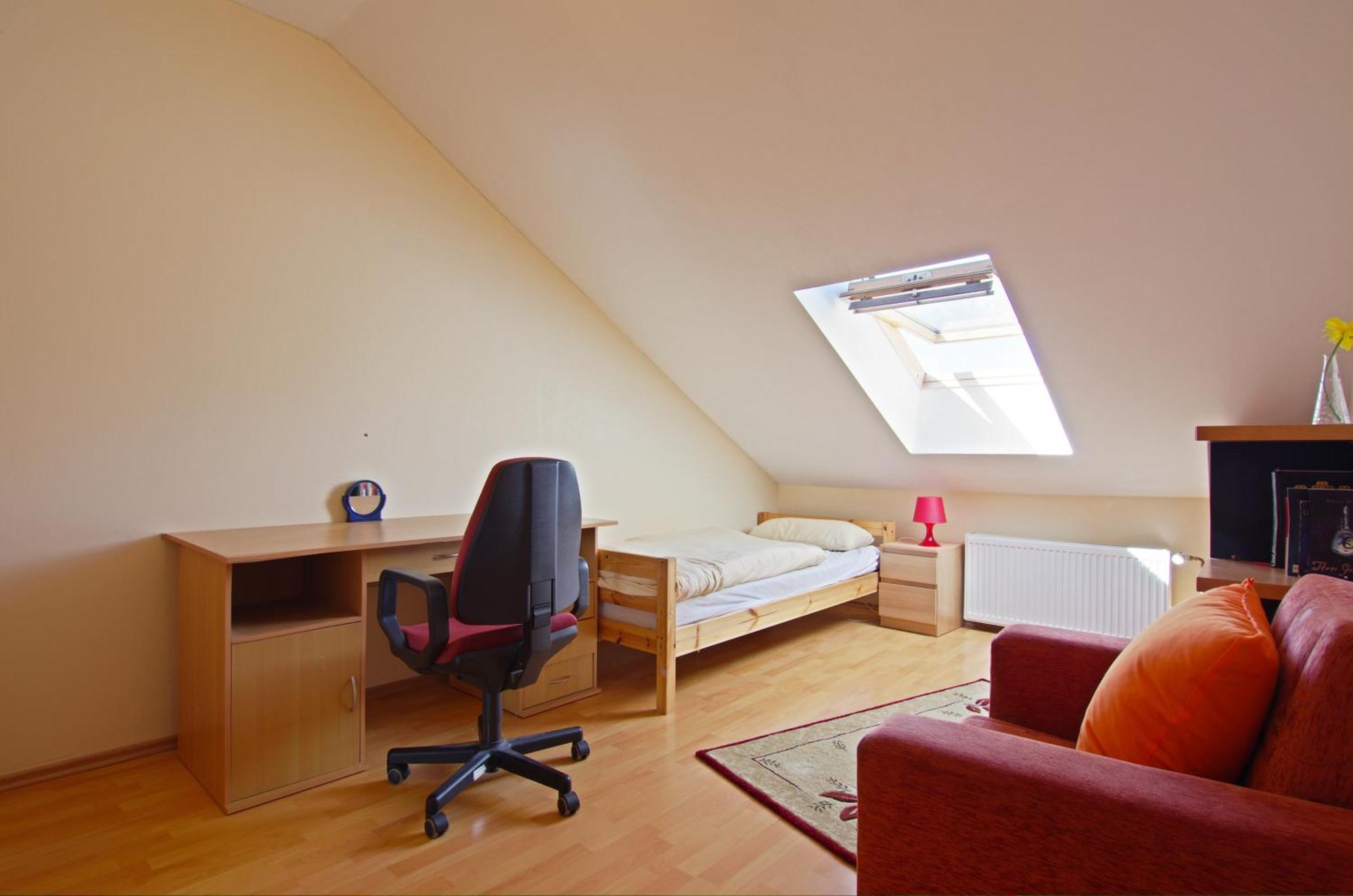 Private Rooms Near Exhibition Center Hannover Dış mekan fotoğraf