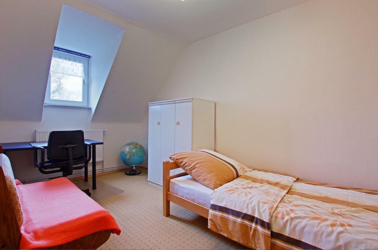 Private Rooms Near Exhibition Center Hannover Dış mekan fotoğraf